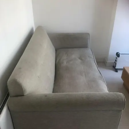Barlass 4 * Leeds (West Yorkshire)